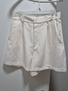 Abercrombie & Fitch Ivory High-Waist Tailored Shorts